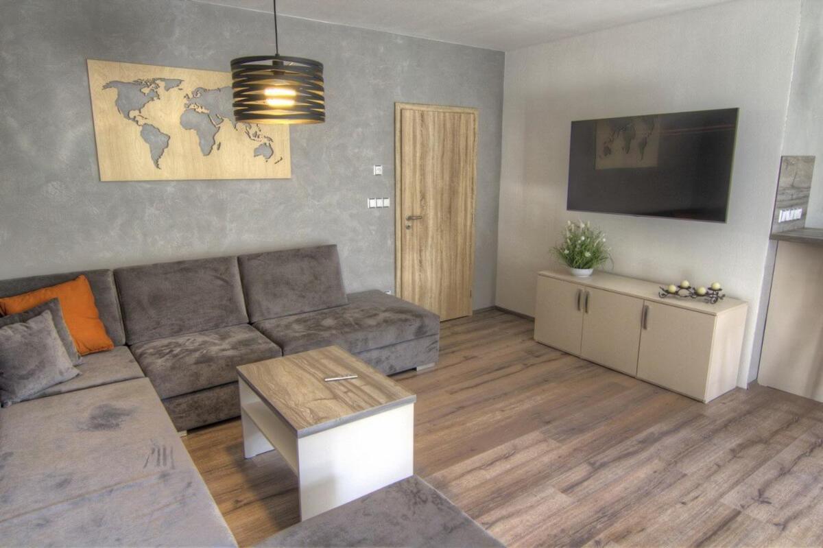 Zim-Let Lipno Apartment ฟริมบูร์ก ภายนอก รูปภาพ
